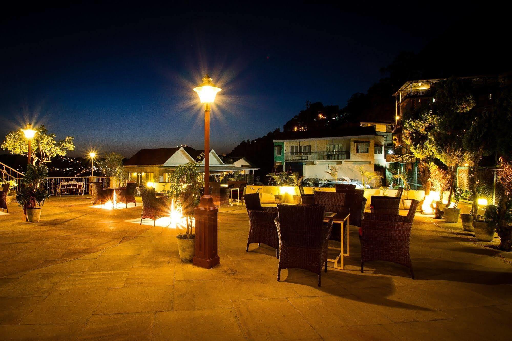 One Earth Royale Boutique Hotel Mussoorie Buitenkant foto