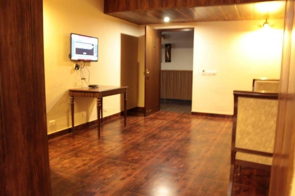 One Earth Royale Boutique Hotel Mussoorie Buitenkant foto