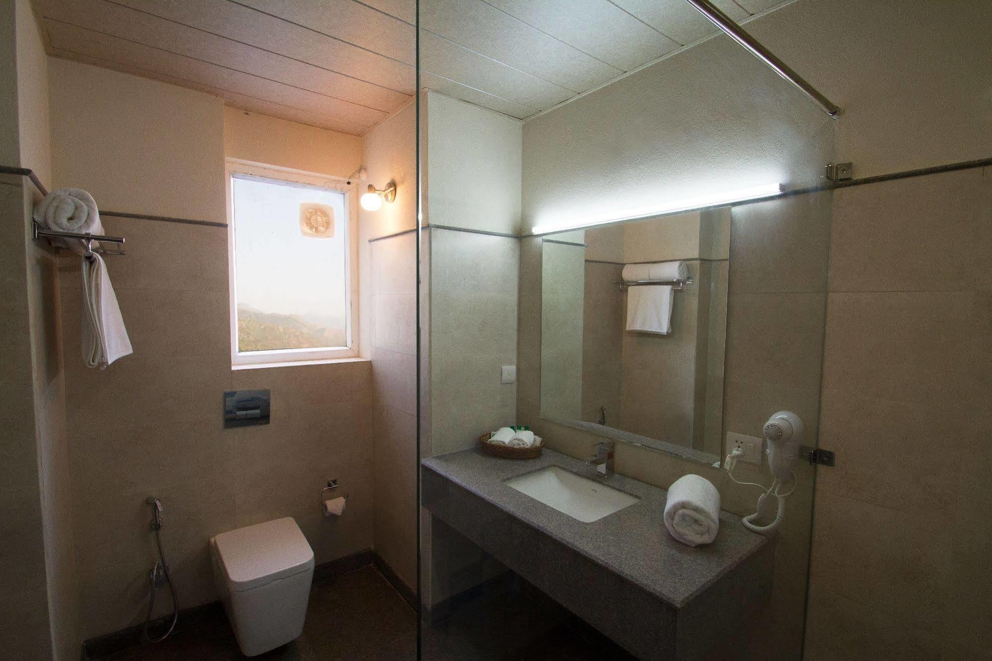 One Earth Royale Boutique Hotel Mussoorie Buitenkant foto