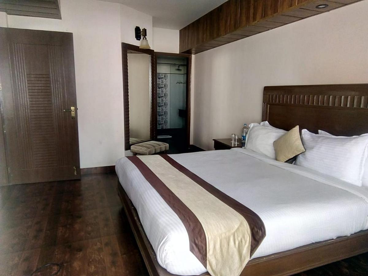One Earth Royale Boutique Hotel Mussoorie Buitenkant foto